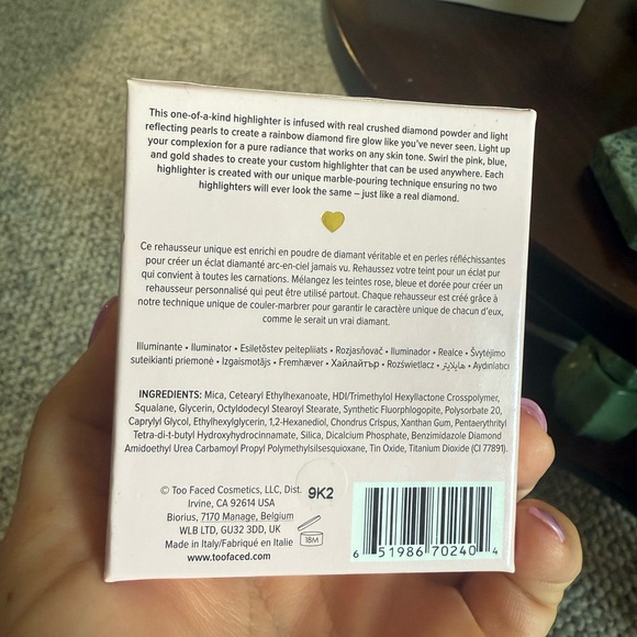 Too Faced Highlighter - Picture 5 of 8